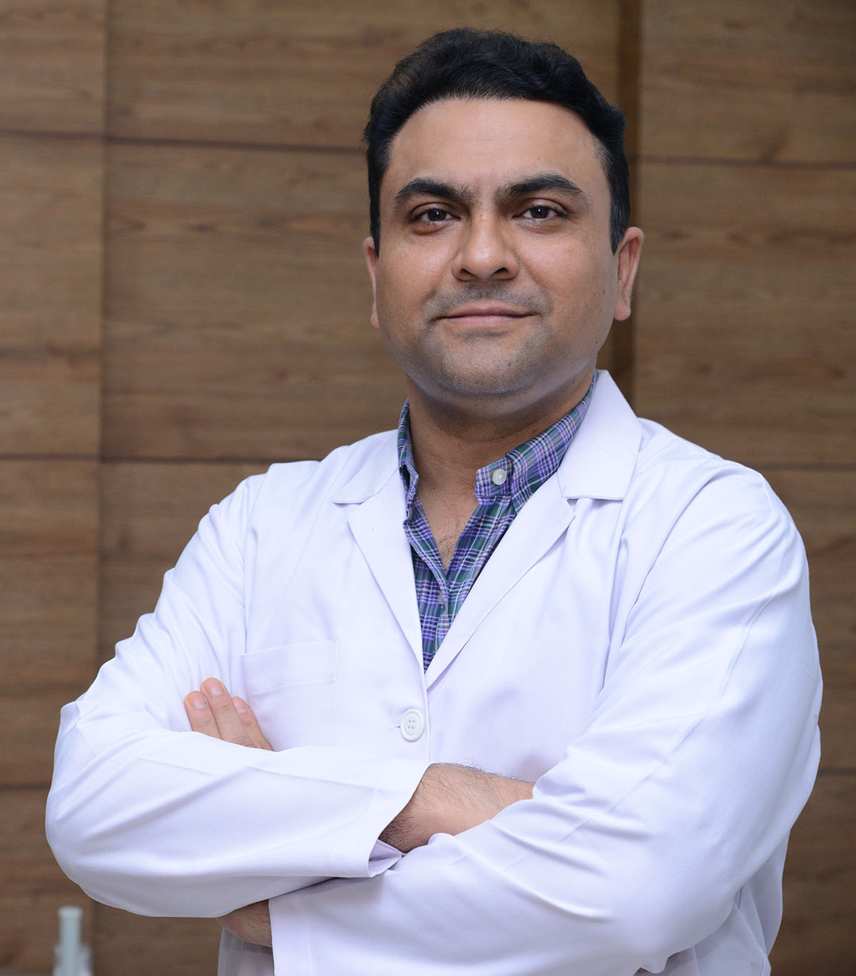 Dr. Gourav Mangla | Eye Specialist in Bathinda | Vasu Eye Institute & Skin Centre