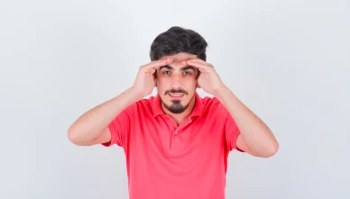 Black Dots in the Eye: Causes, Symptoms, and Treatment Options